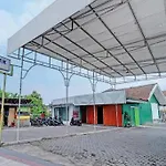 Capital O 93331 By Hexa Niaga Hospitalita