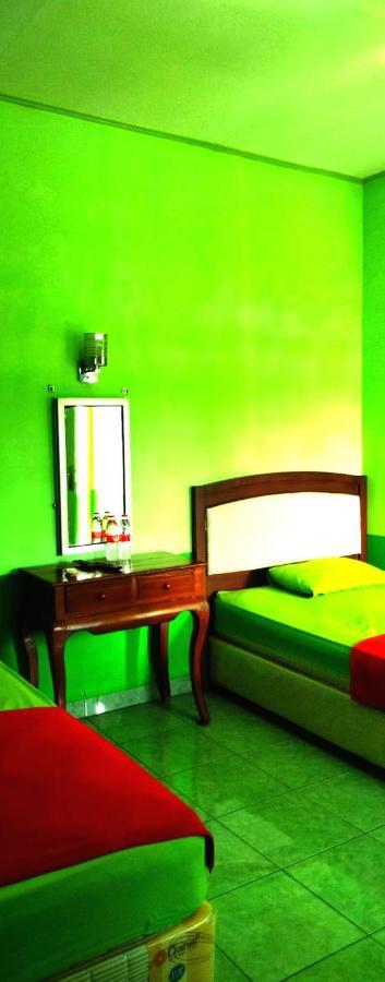 Capital O 93331 By Hexa Niaga Hospitalita Hotel