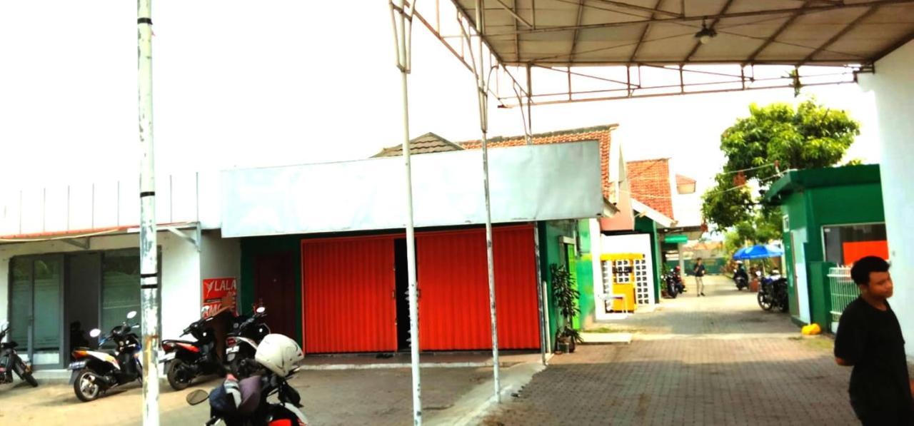 Capital O 93331 By Hexa Niaga Hospitalita Hotel 3*